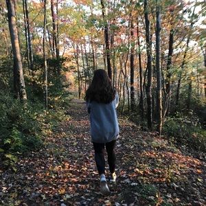 Meet your Posher, Emalea